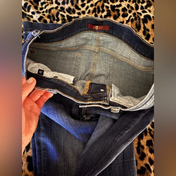 7 For All Mankind Dark Wash Brown Dojo Trouser Jeans size 28 - Picture 3 of 3